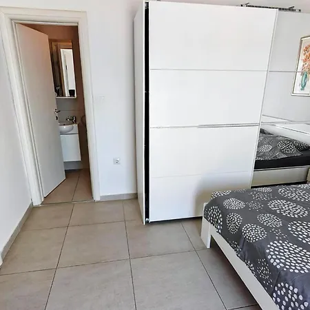 In Lumbarda With Sea View Διαμέρισμα